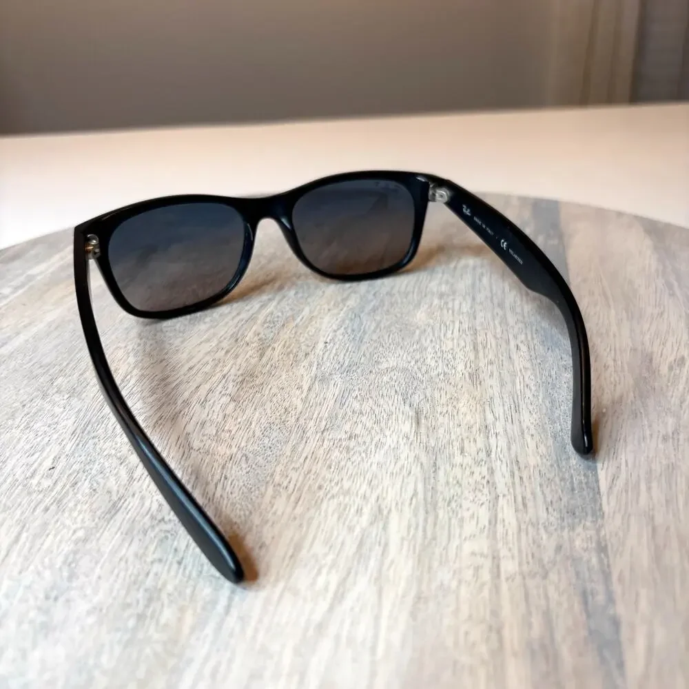 Ray-Ban RB2132 New Wayfarer Polarized Sunglasses Black 601/S-78 55 / 18 3P